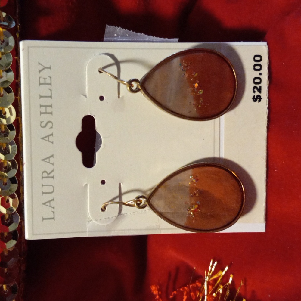 Laura Ashley silver drop dangle earrings